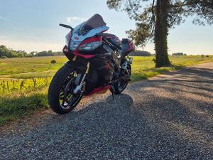APRILIA RSV4