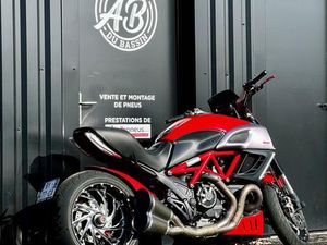 DUCATI 1200 DIAVEL