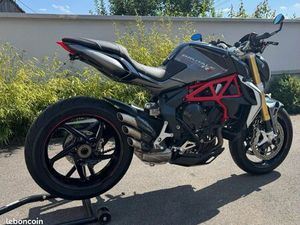 MV AGUSTA BRUTALE 800 RR 140CV ??