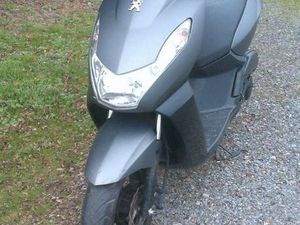SCOOTER PEUGEOT KISBEE