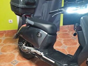 SCOOTER 50 ÉLECTRIQUE SUPER SOCO