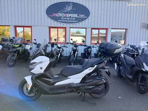 VOGE SR4 MAX EURO5=5595 EQUIPE TOP CASE