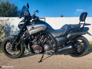 VMAX 1700 ÉDITION CARBON À DÉBATTRE