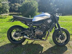 YAMAHA XSR 700 / 2016 / FULL