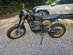 BULLIT HERO 125CM3 PEU KILOMETRÉE