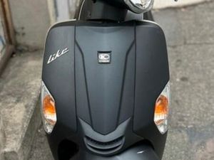 SCOOTER KYMCO LIKE 125 CM³ – TRÈS BON ÉTAT – 11 000 KM