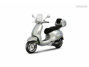 SCOOTER VESPA ELETTRICA 70 HM/H