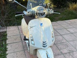 VESPA PRIMAVERA 50