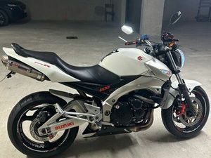 SUZUKI GSR 600 VENTE OU ÉCHANGE CONTRE VOITURE