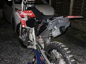 JE VEND OU ÉCHANGE MON 125 YZ