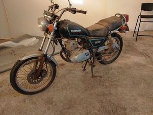 MOTO SUZUKI GN 125