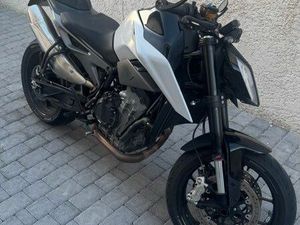 KTM DUKE 790 2023 A2