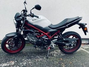 MOTO SUZUKI SV650 BRIDÉE A2