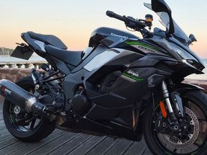 KAWASAKI NINJA 1000 SX TOURER + AKRAPOVIK