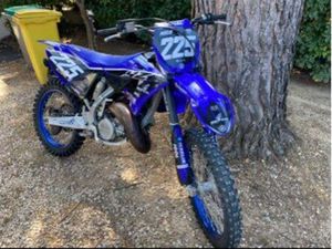 125 YZ