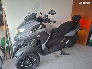 YAMAHA TRICITY