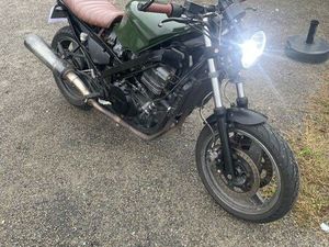 KAWASAKI GPZ 1997 – CAFÉ RACER