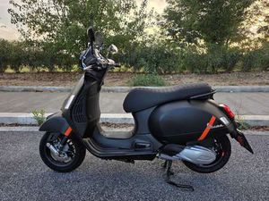 VESPA GTS SUPER SPORT 300 NERO