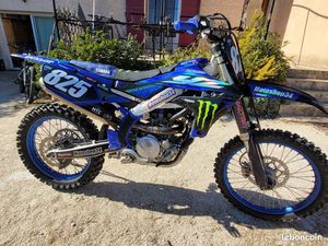 YAMAHA YZF 250 2023