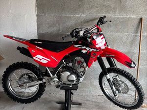 CRF 125F