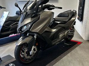 KYMCO AK 550 PREMIUM