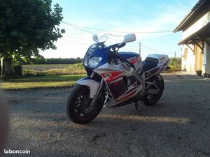 YAMAHA 750 YZF
