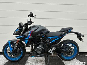 SUZUKI GSX-8S TEAM SUZUKI ( 6 395 KMS )