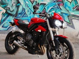 TRIUMPH 765 STREET TRIPLE S 2017