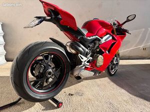 DUCATI PANIGALE V4S