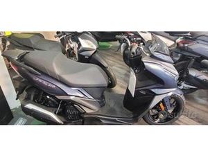 SYM JET 14 125 EVO PARABREZZA E BAULETTO INCLUSI
