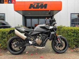 HUSQVARNA SVARTPILEN 801 BJ 2024 — MOTOREN | HUSQVARNA — MARKTPLAATS