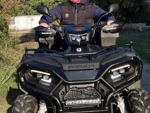 VENDS QUAD 570 SPORT L’AN BLACK ÉDITION DE POLARIS