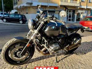 BMW R NINE T