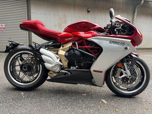 MV AGUSTA SUPERVELOCE 800 SERIE ORO NEUFAHRZEUG