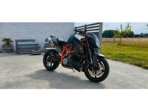 ② KTM 990 SUPER DUKE R 2007 COLLECTOR