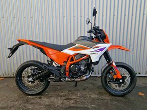 KTM 390 SMC R 2025 SOFORT VERFÜGBAR