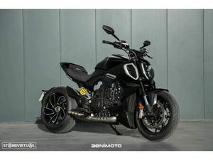 DUCATI DIAVEL V4