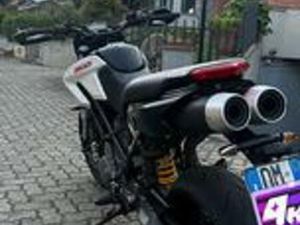DUCATI HYPERMOTARD 796