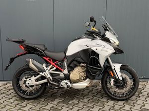DUCATI MULTISTRADA V4 S TRAVEL & RADAR
