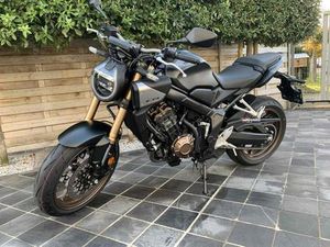 ② HONDA CB650R E-CLUTCH **9/2025**MAT GUN**70KM!!!**NIEUW **