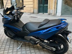 SCOOTER KYMCO AK 550