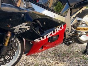 SUZUKI GSXR 750 2001