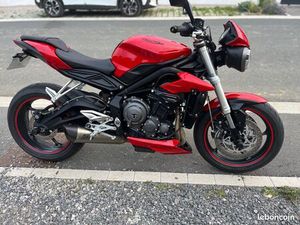 TRIUMPH STREET TRIPLE 660S A2