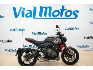 TRIUMPH - TRIDENT 660