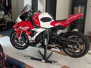 S 1000 RR