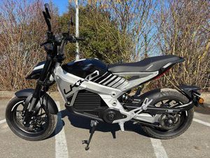 TROMOX UKKO S 55AH KNIGHT BLACK NEUWARE