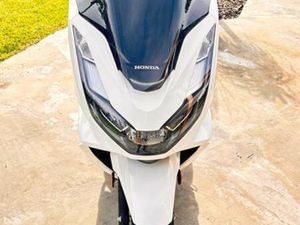 VENDO PCX 125 COM 589 KMS AZEITÃO (SÃO LOURENÇO E SÃO SIMÃO)