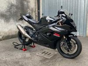 SUZUKI GSXR 1000 K5