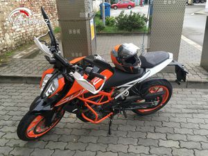 KTM DUKE 390
