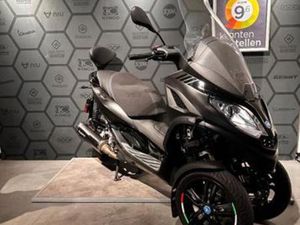 PIAGGIO MP3 300CC 2024, TE BERIJDEN MET UW AUTORIJBEWIJS — MOTOREN | PIAGGIO — MARKTPLAATS